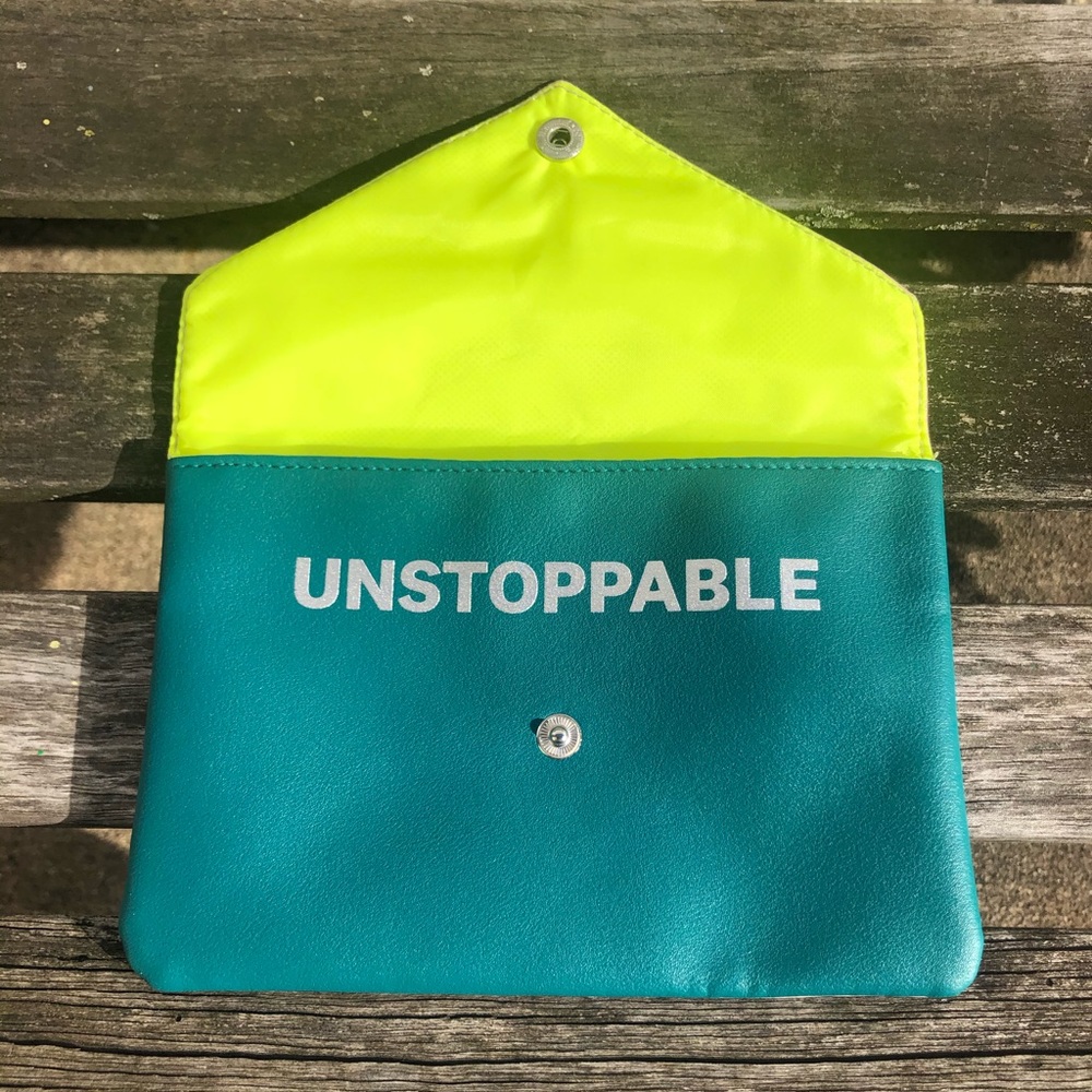 Ipsy Envelope Clutch Style Cosmetic Bag - Picture 5 of 8